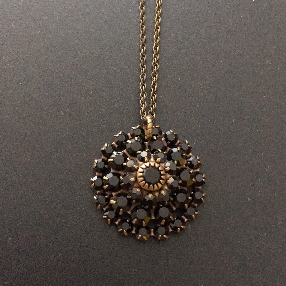 Vintage style black rhinestone pendant